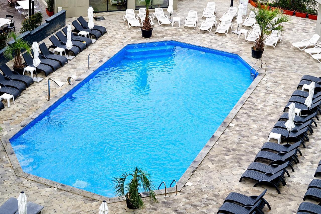 Maya Apartment- Spa N Pools Beach Resort Мамая Экстерьер фото